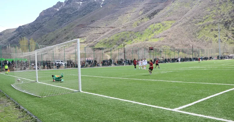 Galatasaray, Yüksekova da 2 golle kaybetti