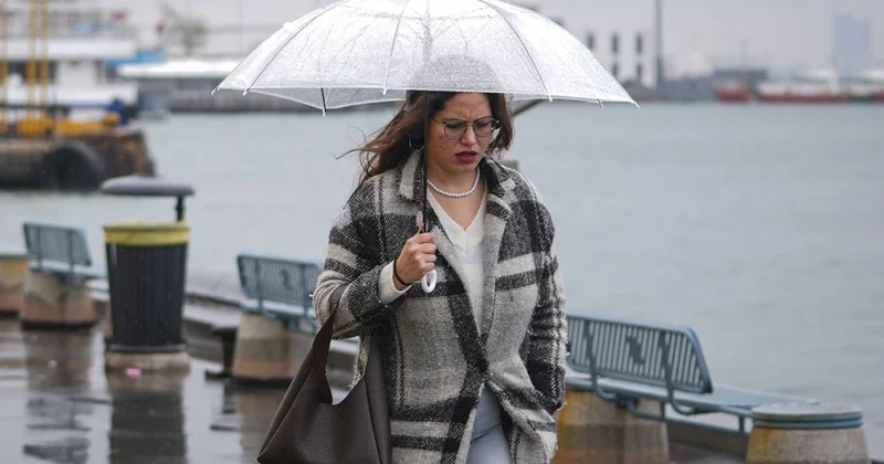 İstanbul’da kuvvetli yağış alarmı! Bu saatten sonrasına dikkat