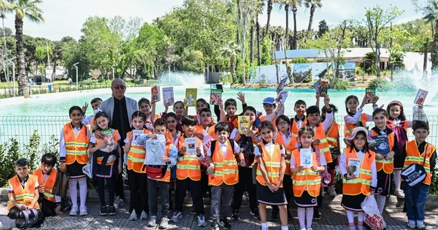 İZKİTAP öğrencilerin buluşma noktası oldu İzmir Haberleri