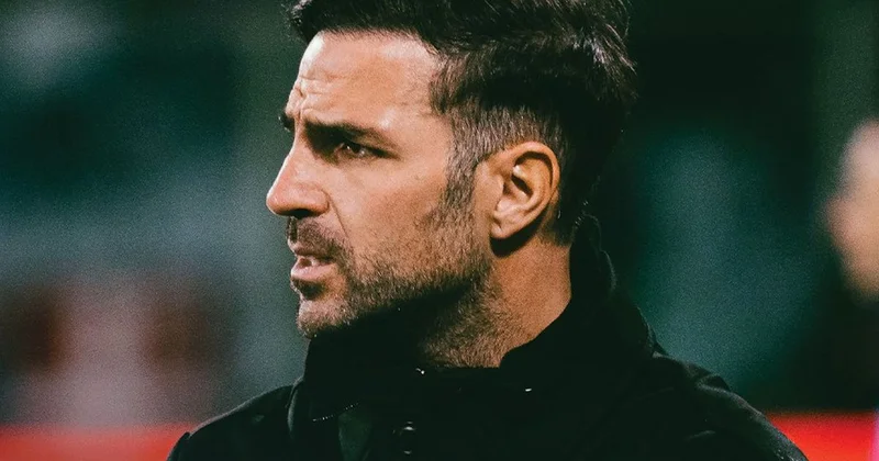 Cesc Fabregas, takımının finale çıkma umutlarını bitiren Hakan Çalhanoğlu na methiyeler düzdü