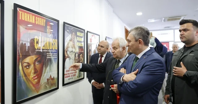 Büyükşehir Belediyesi nden Yeşilçam Film Afişleri Sergisi Antalya Haberleri
