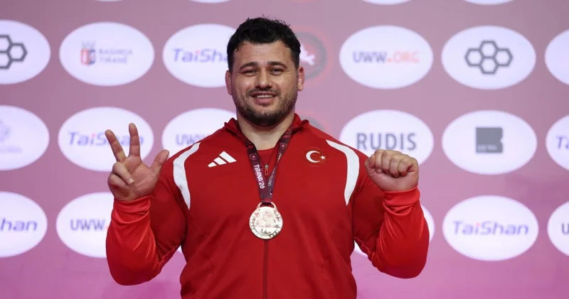 Rıza Kayaalp: Olimpiyat kadar değerli bir başarı, kırılmaz denilen bir rekoru kırdım