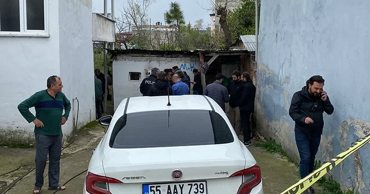 Evlat dehşeti: Annesini öldürdükten sonra kendi hayatına son verdi