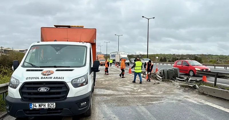 Anadolu Otoyolu nda ulaşımı aksatan kaza! Bariyere girdi