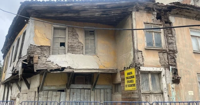 Bafra da çökme riski taşıyan yapılar için belediyenin daha ciddi önlemler alması istendi Samsun Haberleri