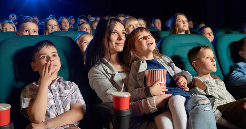 23 Nisan a özel çocuklara sinema kampanyası