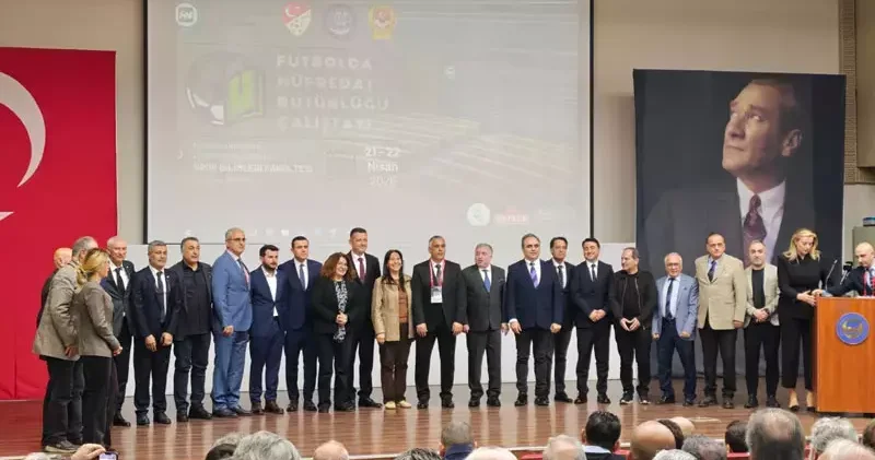 Ural Aküzüm ve Emrah Bayraktar, Futbolda Müfredat Bütünlüğü Çalıştayı na katıldı