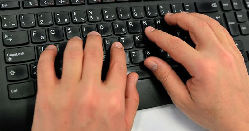 Meta yapay zeka eğitimi için çalışanlarının klavye ve fare hareketlerini takip edecek