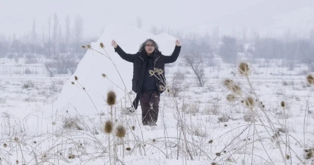 Akademisyenden doğa ve hafıza temalı performans Erzincan Haberleri