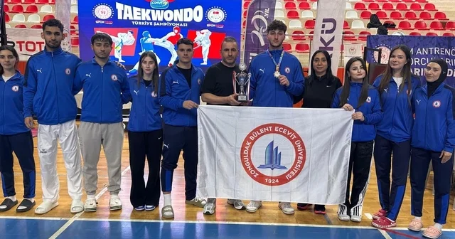 BEUN, Tekvando Şampiyonası ndan Altın Madalya ve 3 üncülük kupası ile döndü Zonguldak Haberleri