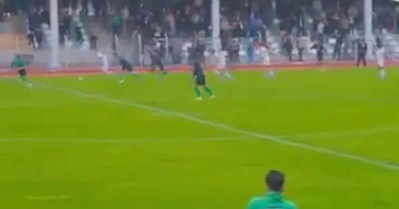 İşte futbolumuzun geldiği nokta! Anonsçu, 90+3 teki golde hakemin annesine küfretti Sözcü Gazetesi