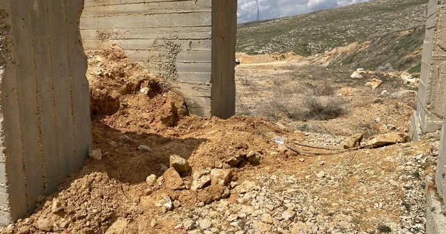 Kayıp şahsın cansız bedeni taş ocağında gömülü halde bulundu Kahramanmaraş Haberleri