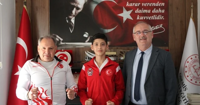 Millî karateci Görkem Uludoğan, ülkemizi Polonya da temsil edecek İzmir Haberleri