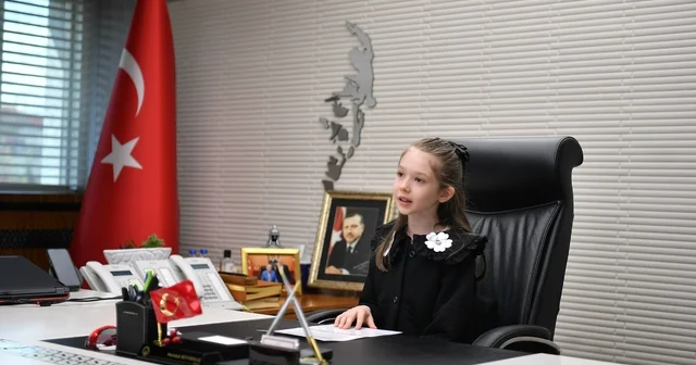 Büyükşehir de başkanlık koltuğuna minik Zeynep oturdu Kayseri Haberleri