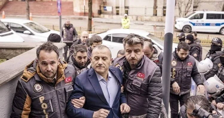 4 ayrı suçtan tutuklandı… Eski vali cezaevinde