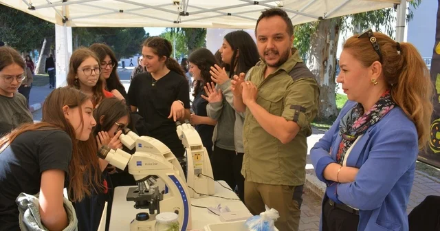 Ege Üniversitesinde, bilimle çocukların neşesi buluştu İzmir Haberleri