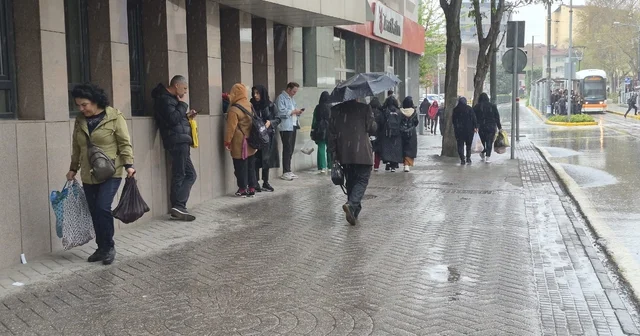 Eskişehir de sağanak yağış etkili oldu Eskişehir Haberleri