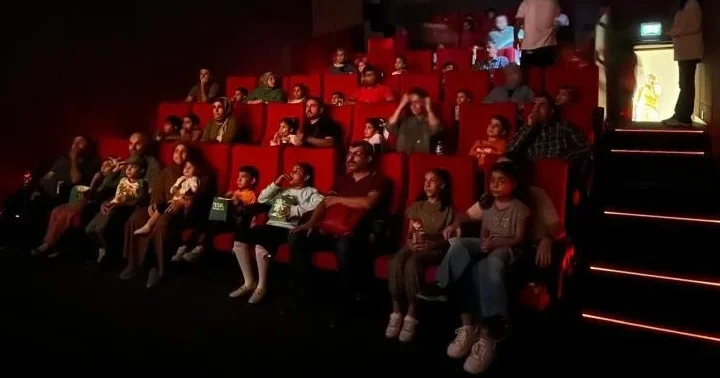 23 Nisan’da sinema coşkusu! Biletler 120 lira... Bakan Ersoy’dan ailelere davet