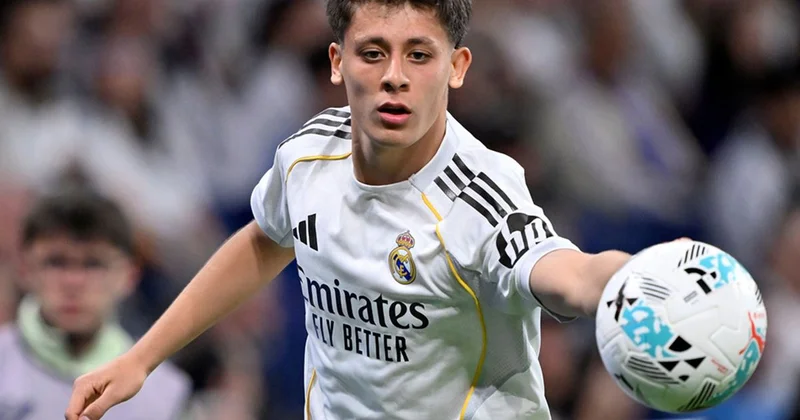 Mbappe ve Vinicius Junior un yuhalandığı maçta Arda Güler e büyük onur