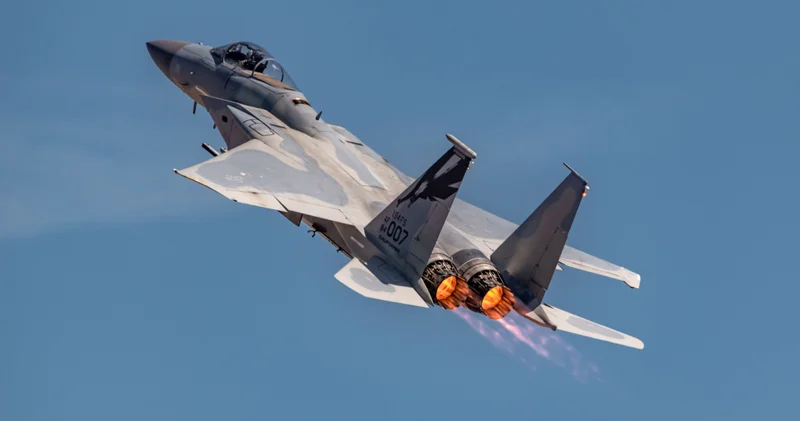 Güney Kore de havada çarpışan 2 F 15 in çarpışma nedeni pilotların selfie çekmek istemeleriymiş Dış Haberler