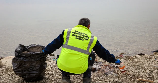 Sapanca Gölü ve çevresinde tahribata neden olabilecek atıklar toplandı Sakarya Haberleri