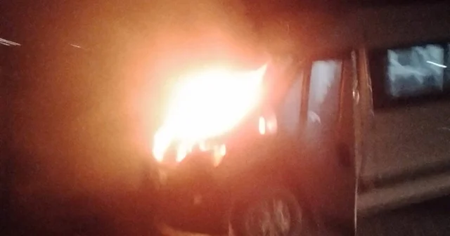 İşçi servis minibüsü alev aldı Tekirdağ Haberleri