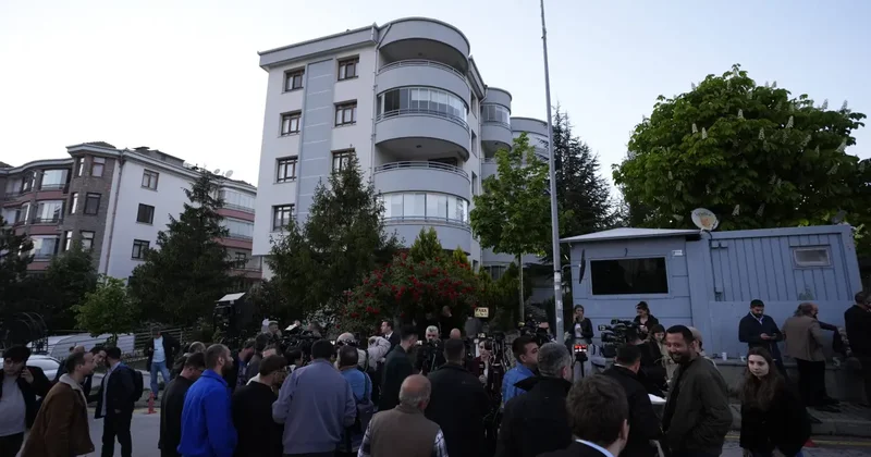 Kılıçdaroğlu nun evinde hareketlilik: Dikkat çeken isim ziyaret etti!