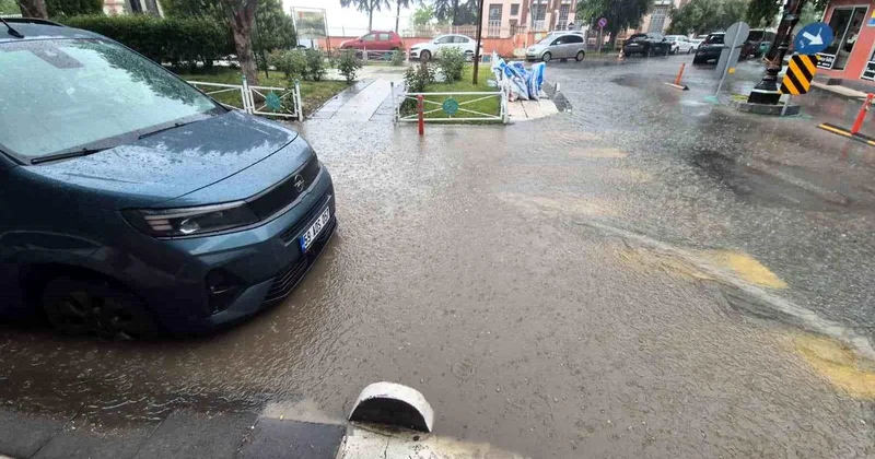 Süleymanpaşa da Şiddetli Sağanak Hayatı Olumsuz Etkiledi