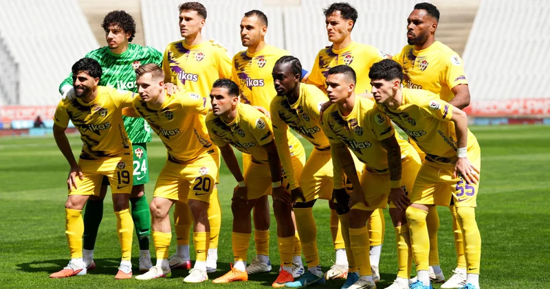 Eyüpspor, performansıyla Süper Lig e tutundu!