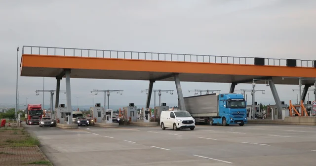 İstanbul İzmir Otoyolu ile Osmangazi Köprüsü nde bayram tatili hareketliliği başladı Yalova Haberleri