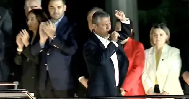 Özel den yine sokak çağrısı: Hayatı durduracağız VİDEO İZLE