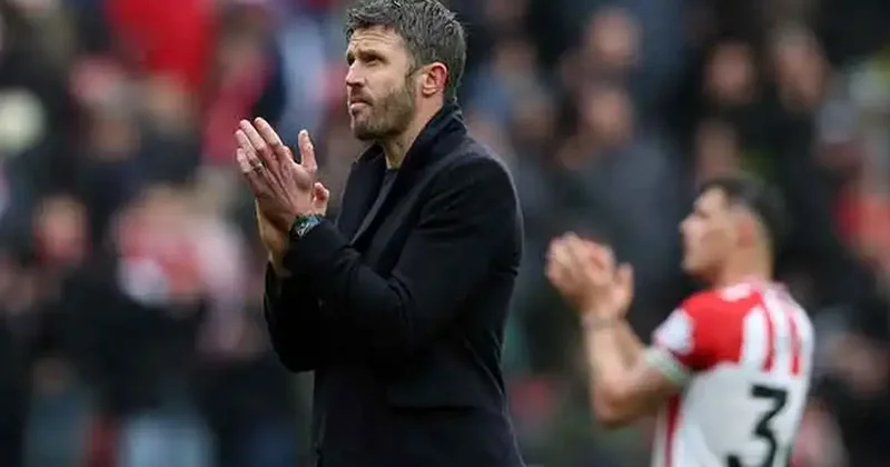 Manchester United Michael Carrick le 2 yıllık sözleşme imzaladı Fanatik Gazetesi Futbol Haberleri Spor