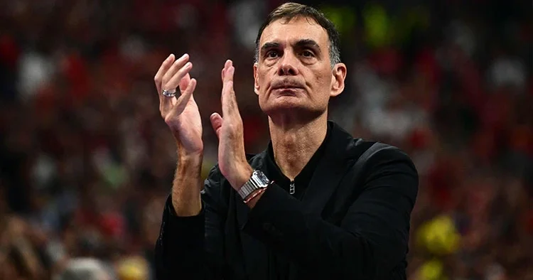 Olympiakos Başantrenörü Georgios Bartzokas tan Fenerbahçe yorumu!
