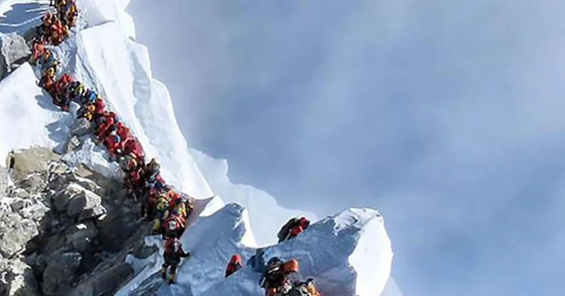 Everest te İki Hint Dağcı Hayatını Kaybetti