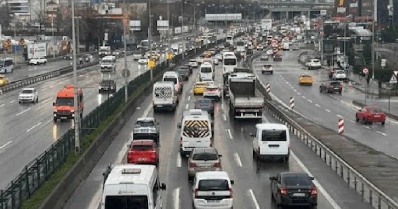 2,5 saatlik yol bugün 50 dakikaya düştü: Bayramda ücretsiz Sözcü Gazetesi