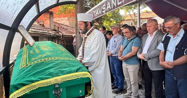 Kızılırmak Nehri kenarında ölü bulunan teknisyen, toprağa verildi Kütahya Haberleri Habertürk Yerel Haberler