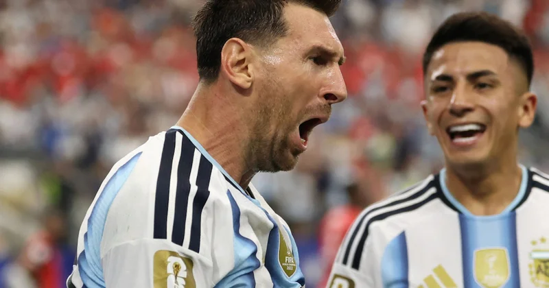 Messi yine tarih yazdı! Arjantin bir üst turu garantiledi Sözcü Gazetesi