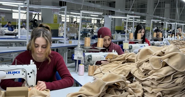 Ağrı da üretilen bebek giysileri dünya pazarlarına ulaşırken istihdamı artırıyor Ağrı Haberleri Habertürk Yerel Haberler