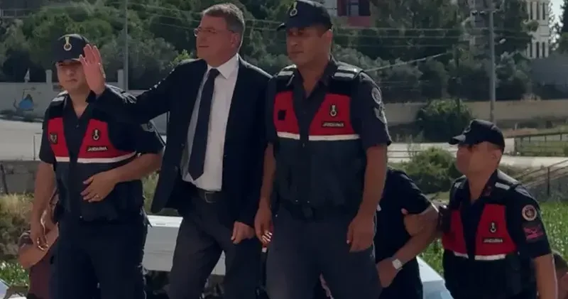 Silifke Belediye Başkanı ile 18 şüpheli adliyede