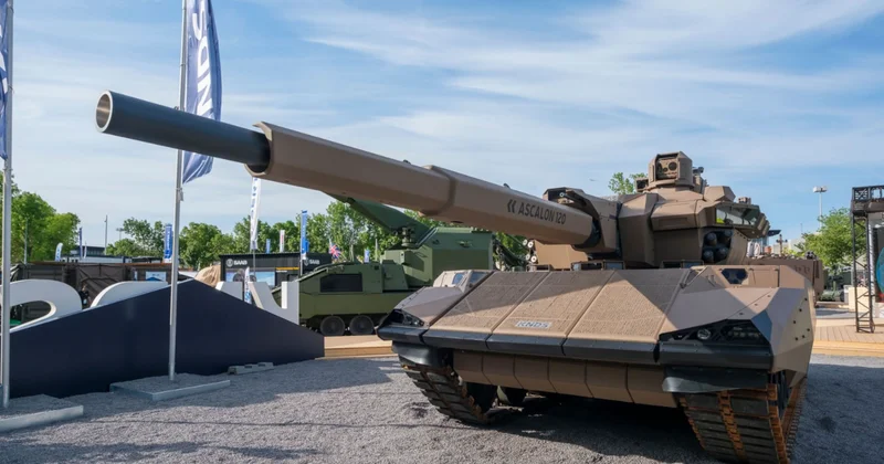 Uzaktan kumandalı dev tank görücüye çıktı: 1.500 beygir gücünde Sözcü Gazetesi