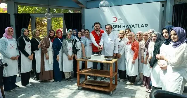 Şef Mehmet Yalçınkaya dan depremzede kadınlara mutfak eğitimi