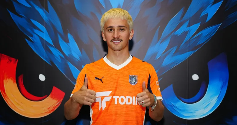 İstanbul Başakşehir, sol bek Michal Karbownik i transfer etti