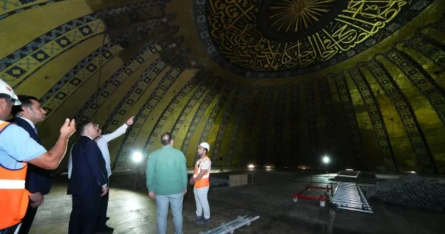 İçişleri Bakanı Mustafa Çiftçi den restorasyondaki Ayasofya’nın kubbesinde Kur’an ı Kerim tilaveti VİDEO İZLE