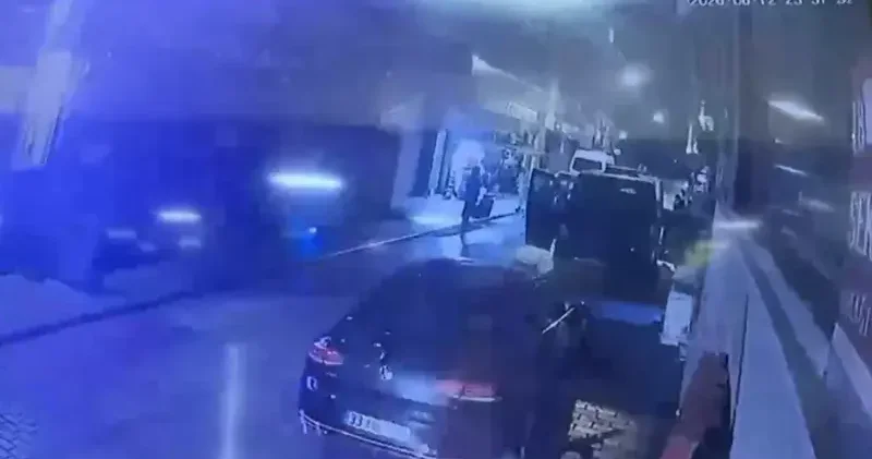 İstanbul Havalimanı na giden VIP minibüsün yolcularını gasbeden 11 şüpheli yakalandı