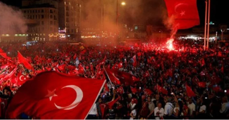 15 TEMMUZ RESMİ TATİL Mİ? 15 Temmuz hangi güne denk geliyor? 15 Temmuz bankalar kapalı mı?
