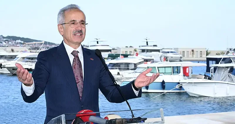 Bakan Uraloğlu: Son 14 yılın en yüksek mayıs ayı kruvaziyer ve yolcu sayısına ulaştık