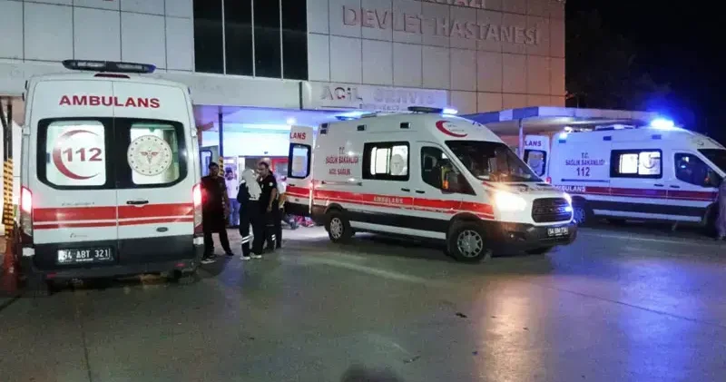 Husumetli olduğu amcasını ayağından vurdu