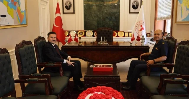 Boğaz ve Garnizon Komutanı Biçen ile Kaymakam Acar dan Gökçeada değerlendirmesi Çanakkale Haberleri Habertürk Yerel Haberler