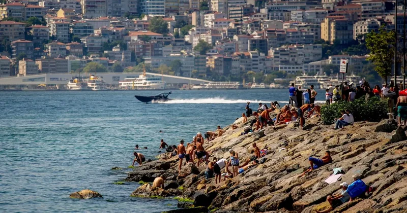 İstanbul un 3 ilçesinde denize girmek yasaklandı!