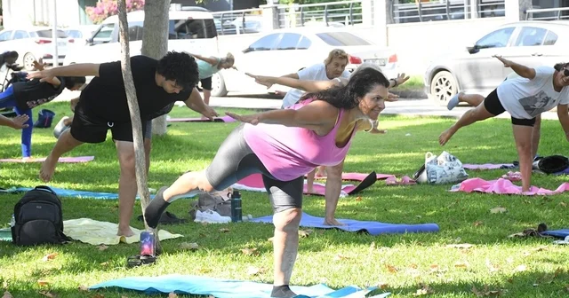 Kuşadası nda sabah sporu etkinliklerine yoğun ilgi Aydın Haberleri Habertürk Yerel Haberler